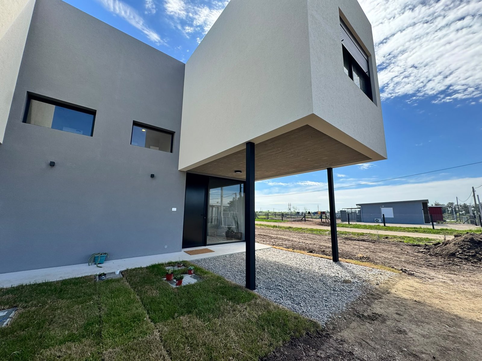 ¡Comodidad a estrenar! Destacada vivienda en Libertad — imagen 18
