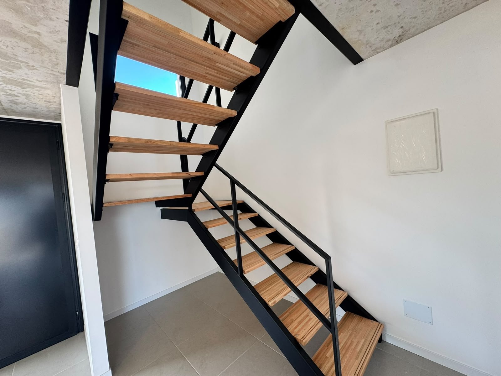 ¡Comodidad a estrenar! Destacada vivienda en Libertad — imagen 7