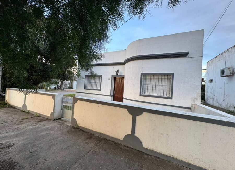 Casa de 2 dormitorios en alquiler cerca de la plaza de Libertad