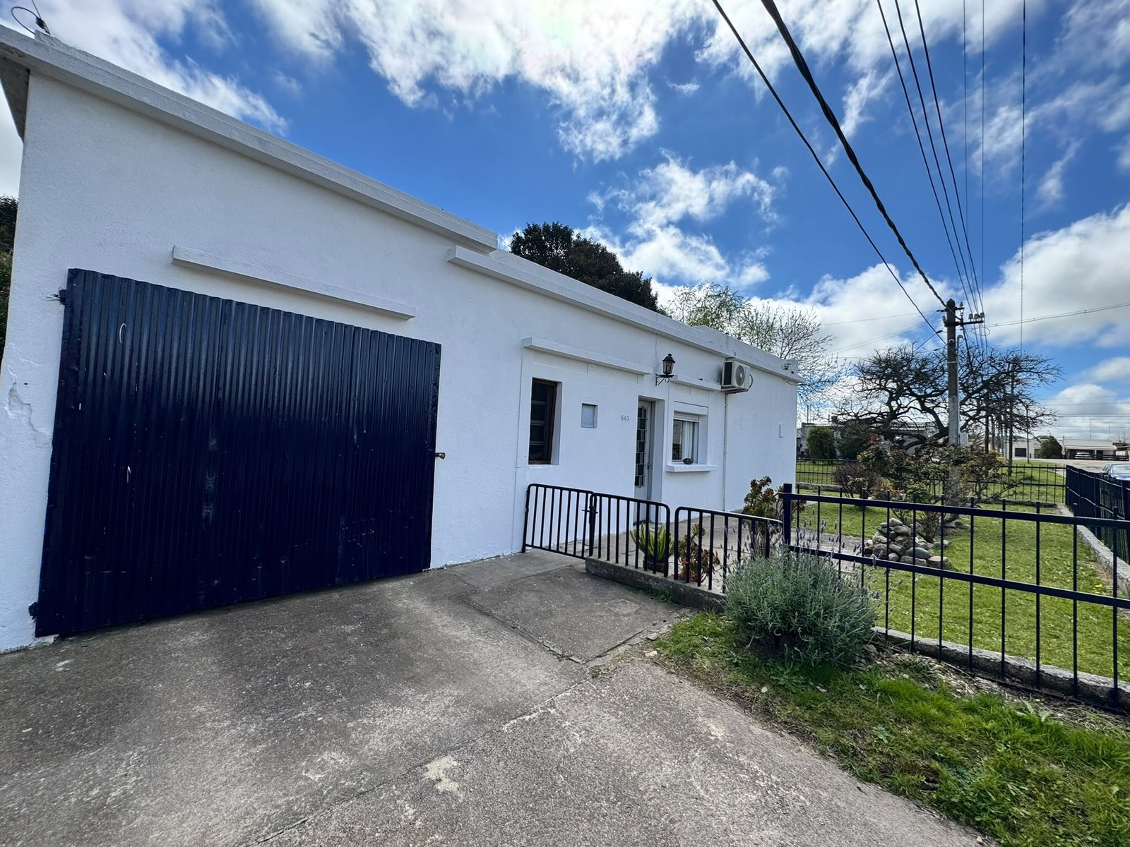 Casa de 3 dormitorios con amplio terreno y frutales en Puntas de Valdez — imagen 1