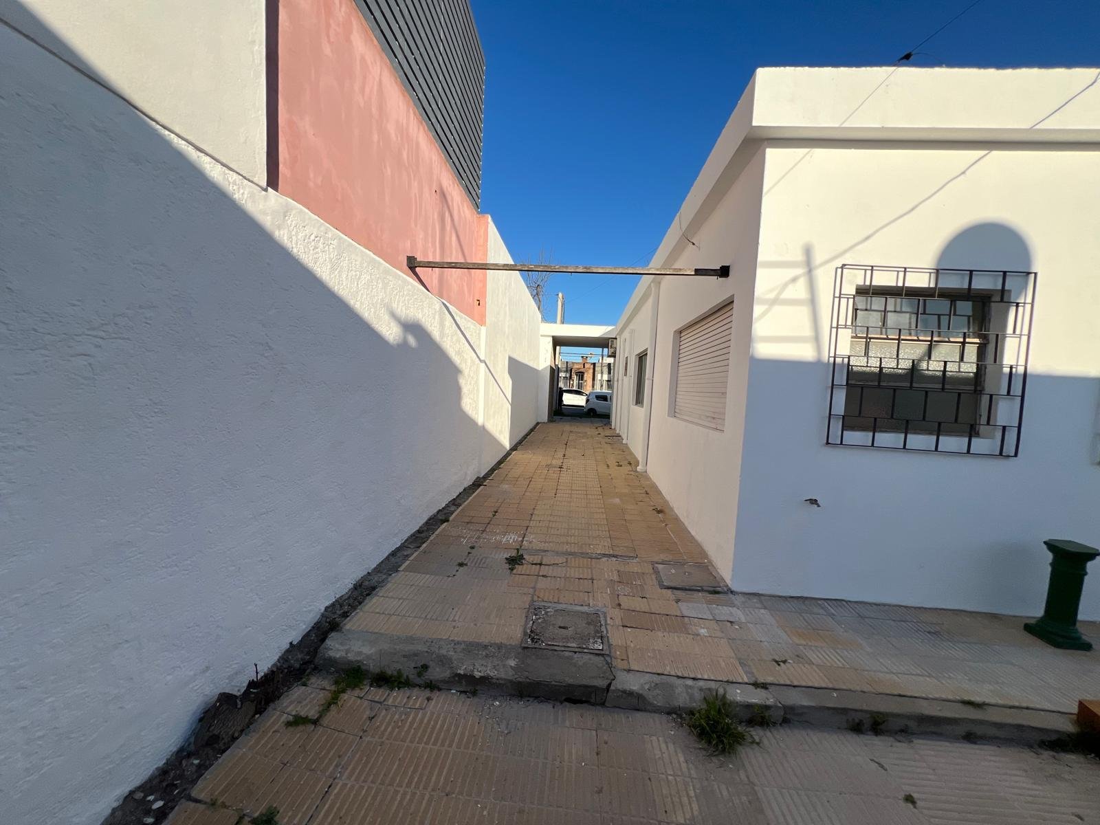 Casa tres dormitorios, barbacoa y cochera en zona céntrica-Libertad — imagen 12