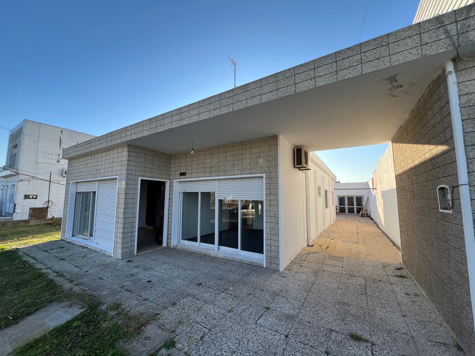 Casa tres dormitorios, barbacoa y cochera en zona céntrica-Libertad — imagen 17