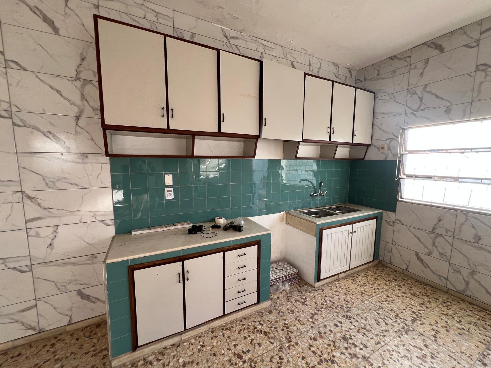 Casa tres dormitorios, barbacoa y cochera en zona céntrica-Libertad — imagen 3