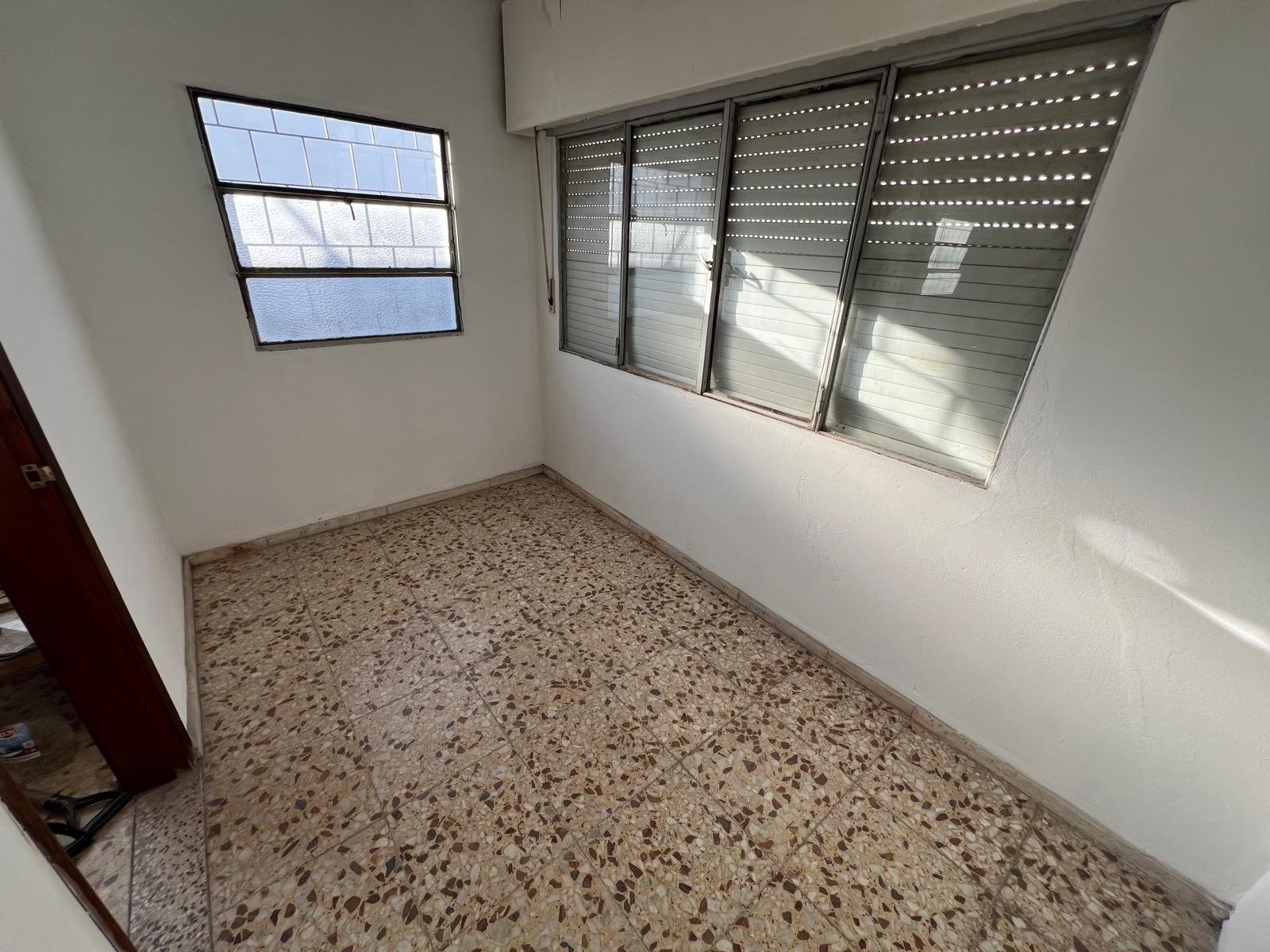 Casa tres dormitorios, barbacoa y cochera en zona céntrica-Libertad — imagen 6