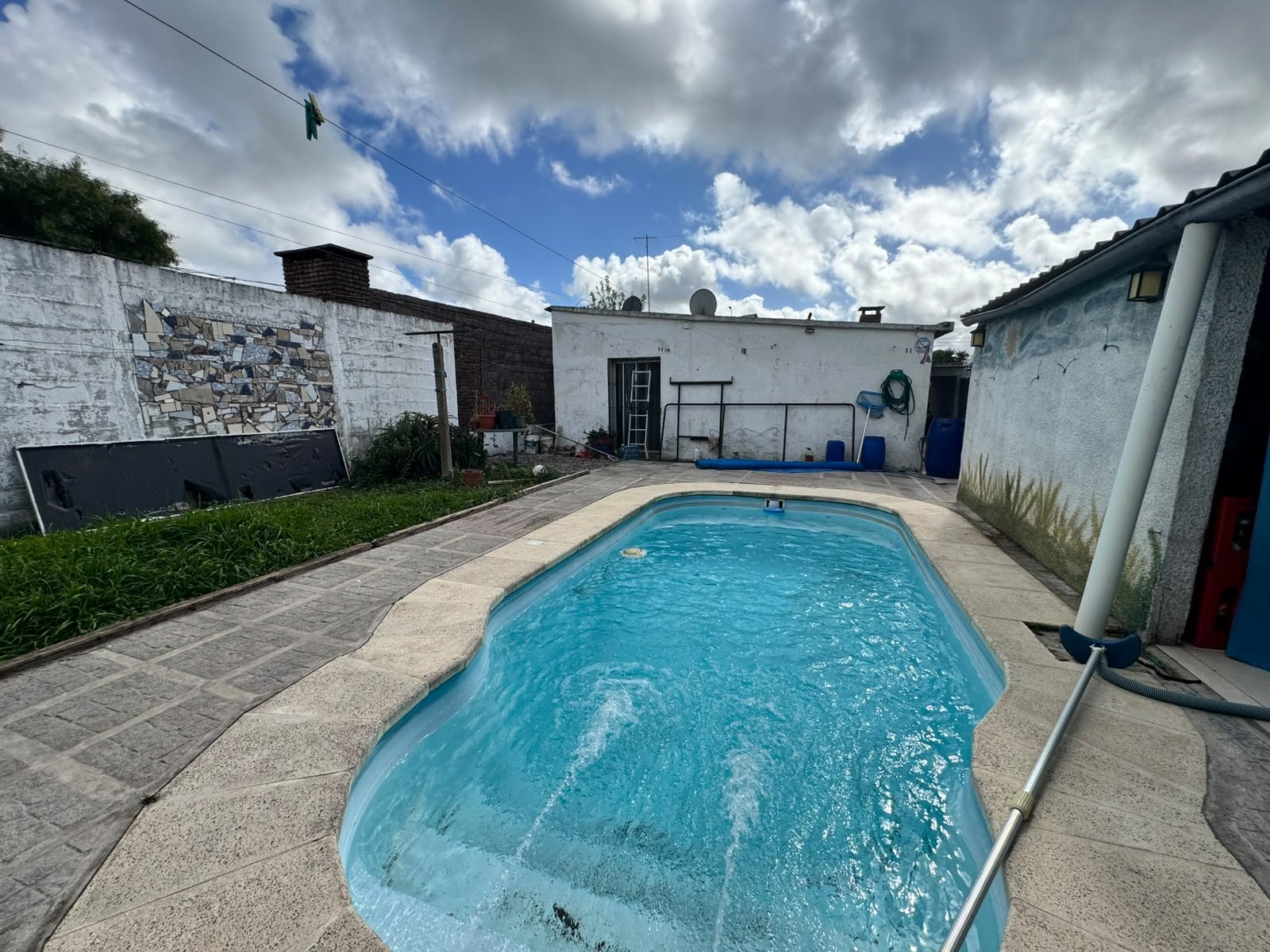 Casa de 3 dormitorios con piscina en Libertad — imagen 8